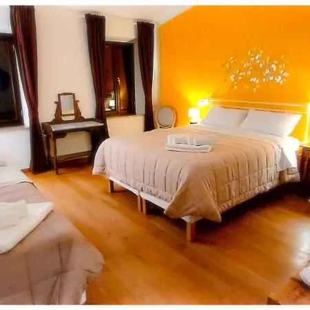 Domus Petrae Bed & Breakfast Scheggino